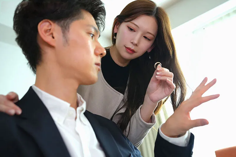 Cô vợ đi đi chơi, ông chồng ở nhà bị nhỏ em vợ yêu gạ trả bài không trượt phát nào